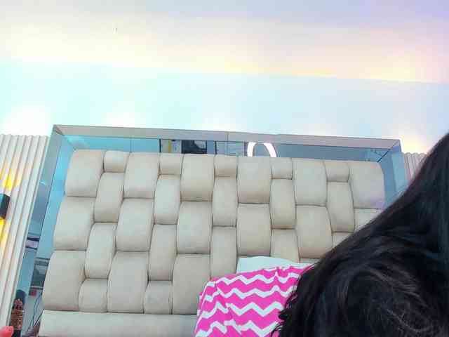 PocahontasPow webcam