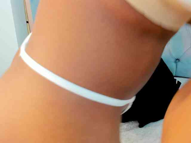 PocahontasPow webcam