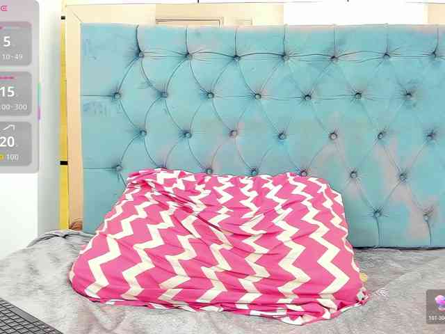 PocahontasPow webcam