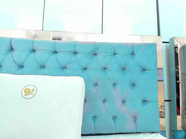 PocahontasPow webcam