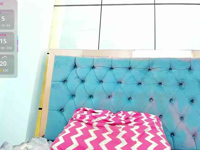 PocahontasPow webcam