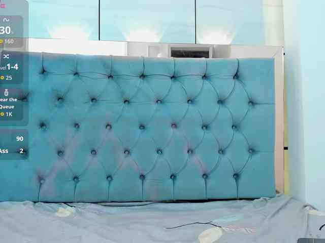 PocahontasPow webcam