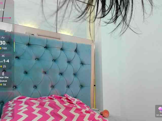 PocahontasPow webcam