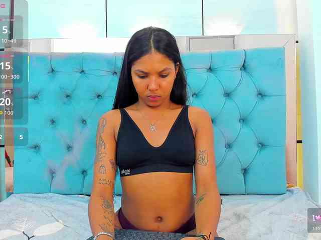 PocahontasPow webcam