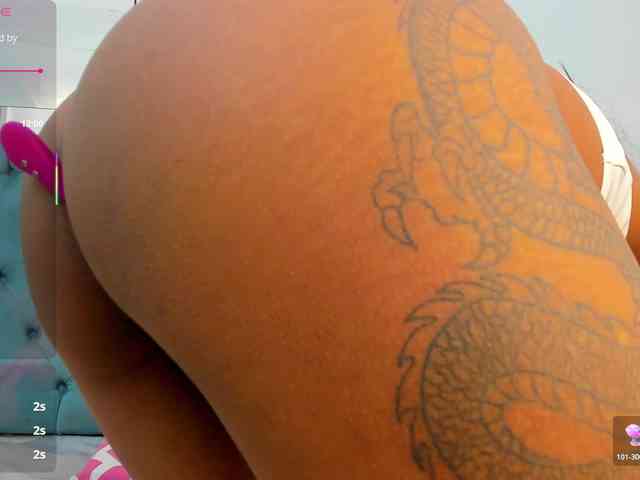 PocahontasPow webcam