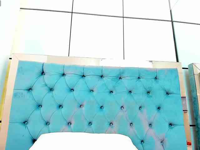 PocahontasPow webcam