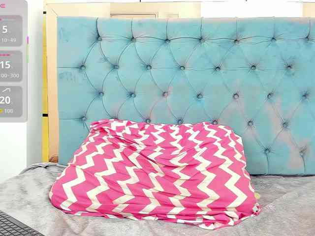 PocahontasPow webcam