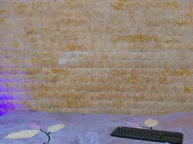 PocahontasPow webcam