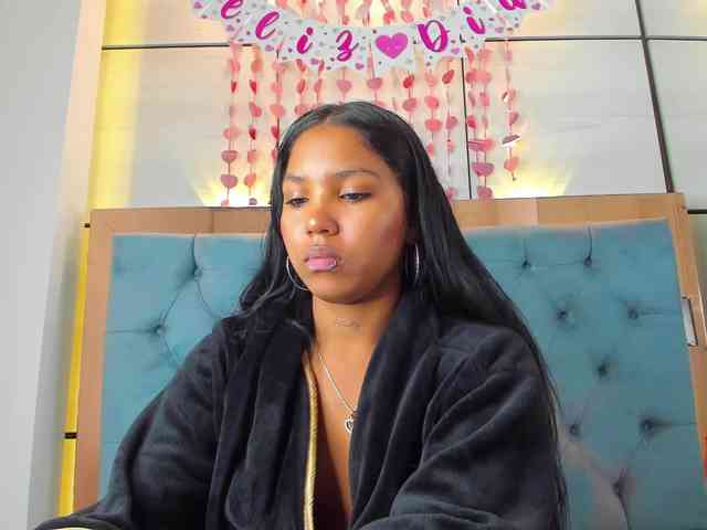 PocahontasPow webcam