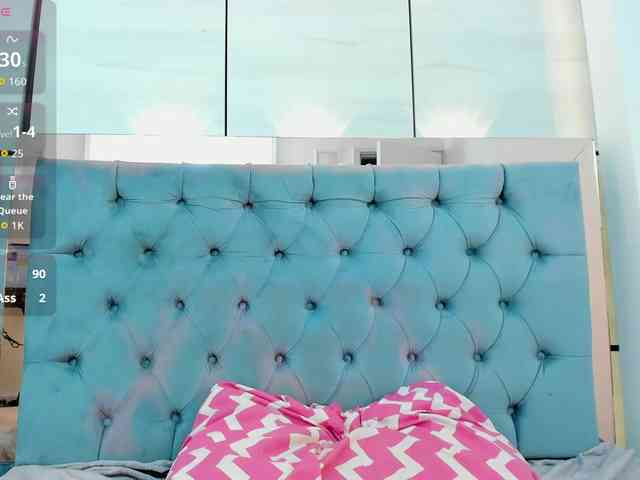 PocahontasPow webcam