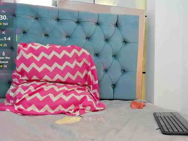 PocahontasPow webcam