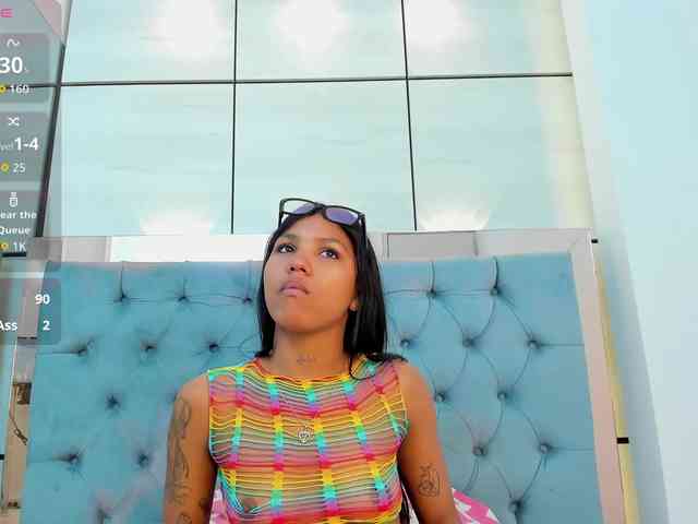 PocahontasPow webcam