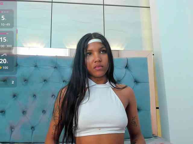 PocahontasPow webcam