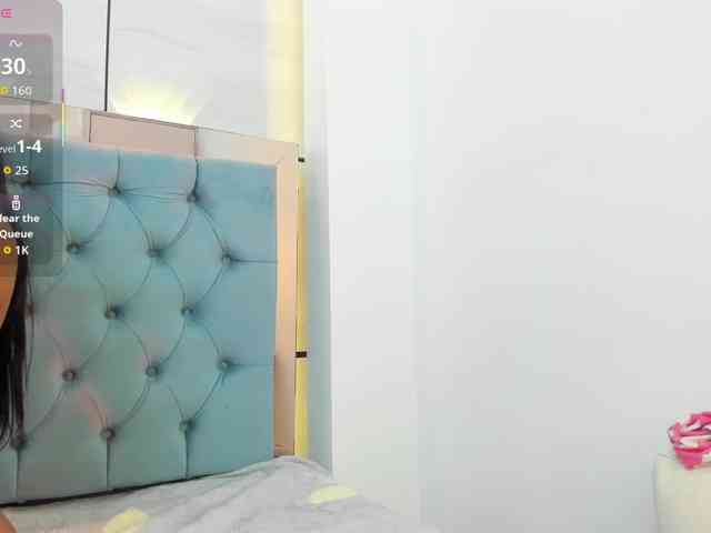 PocahontasPow webcam