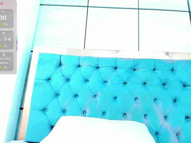 PocahontasPow webcam