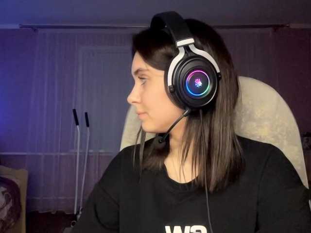 CANDY-LIPS-GIRL Porn