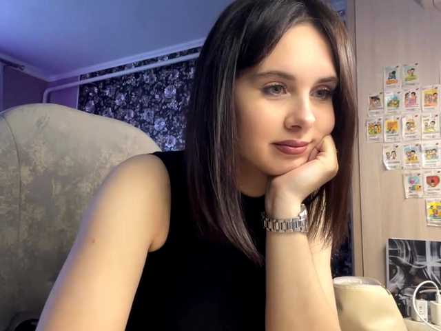 CANDY-LIPS-GIRL from BongaCams is Freechat