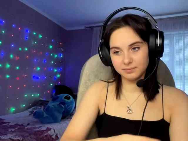 CANDY-LIPS-GIRL webcam