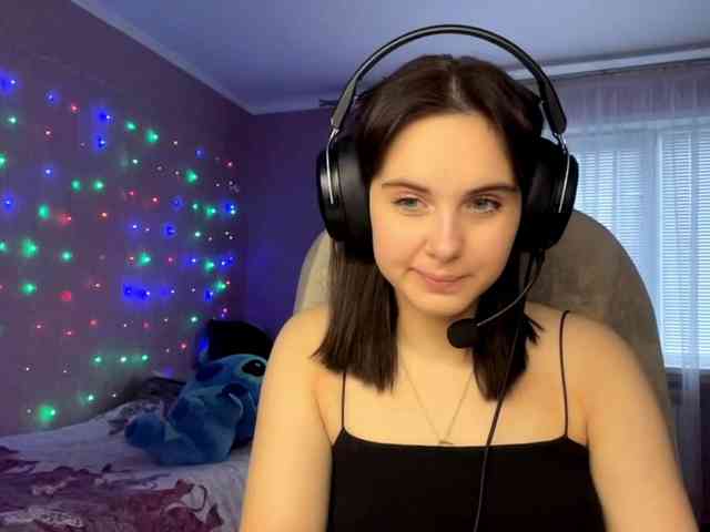 CANDY-LIPS-GIRL webcam