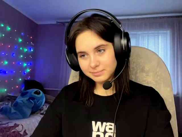 CANDY-LIPS-GIRL webcam