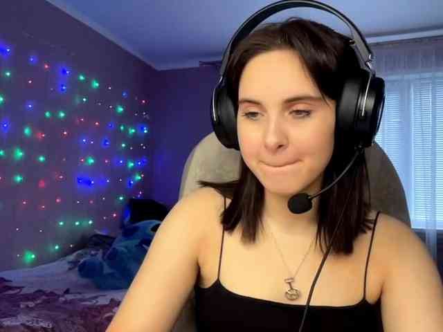 CANDY-LIPS-GIRL webcam