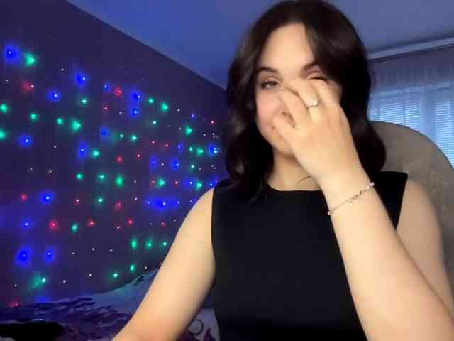 CANDY-LIPS-GIRL webcam