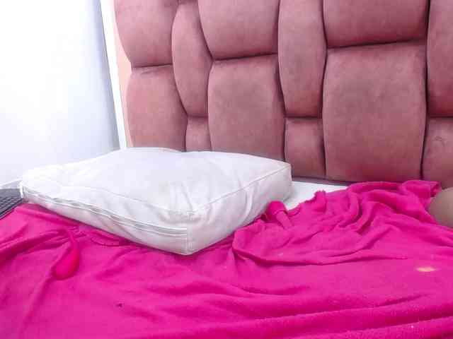 AriannaPearl webcam