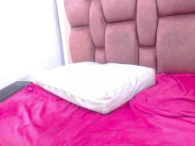 AriannaPearl webcam