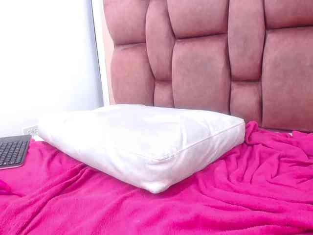 AriannaPearl webcam