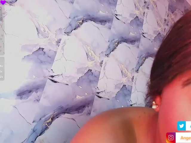 AngelThroatt live cam