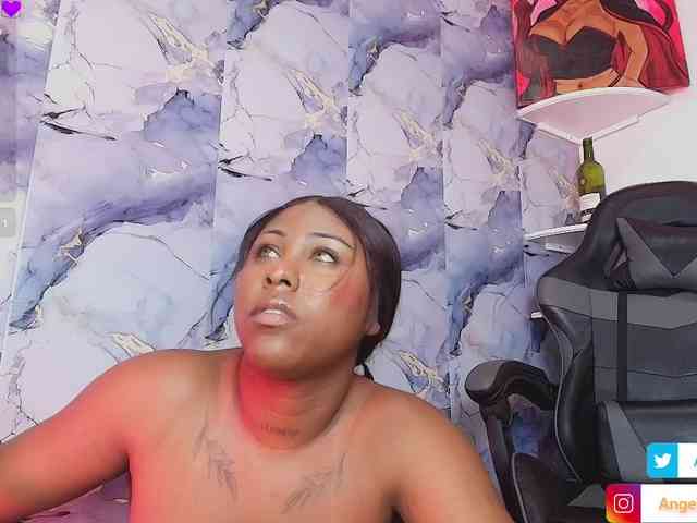 AngelThroatt Live Webcam on BongaCams