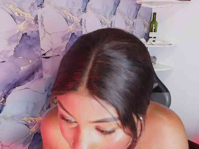 AngelThroatt AngelThroatt