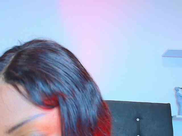AngelThroatt webcam
