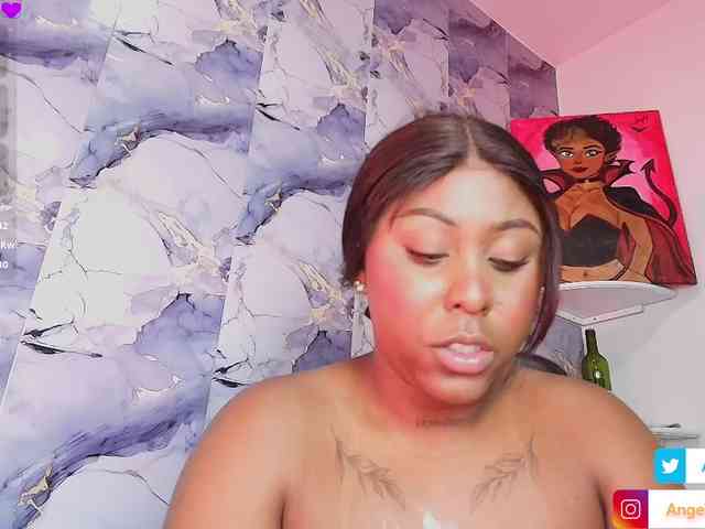 free voyeur cam AngelThroatt