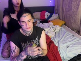WetLips Porn Show