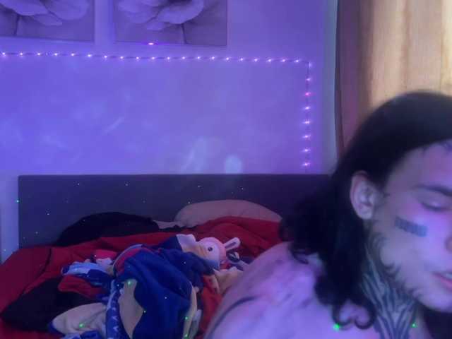 WetLips19