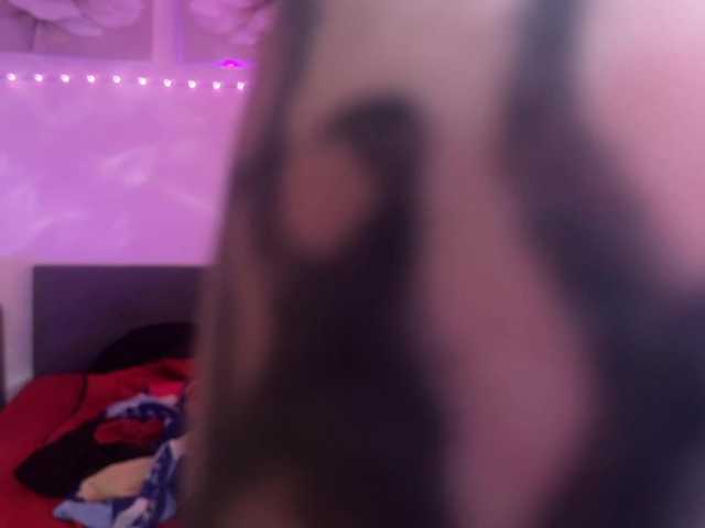 wetLips from BongaCams is Freechat