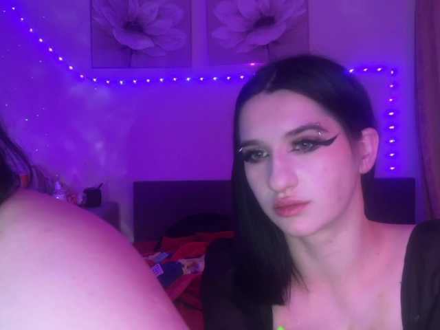 WetLips19