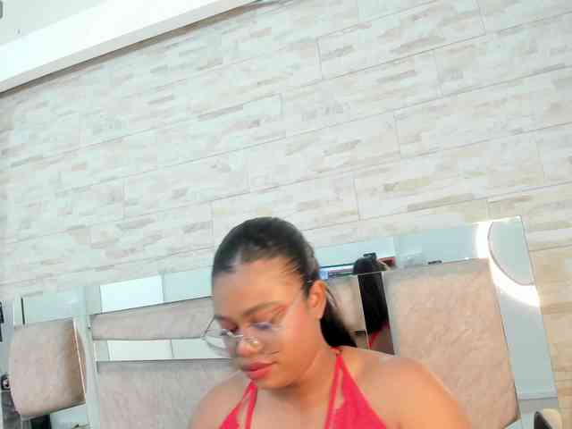 JuliannaSmith webcam