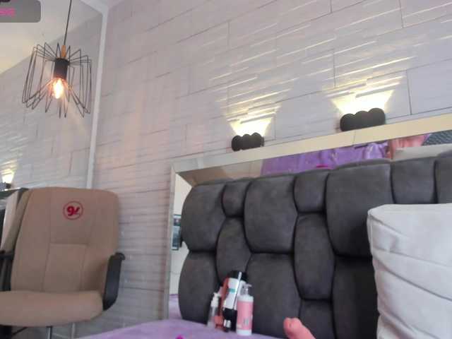 JadeHeartt live cam profile