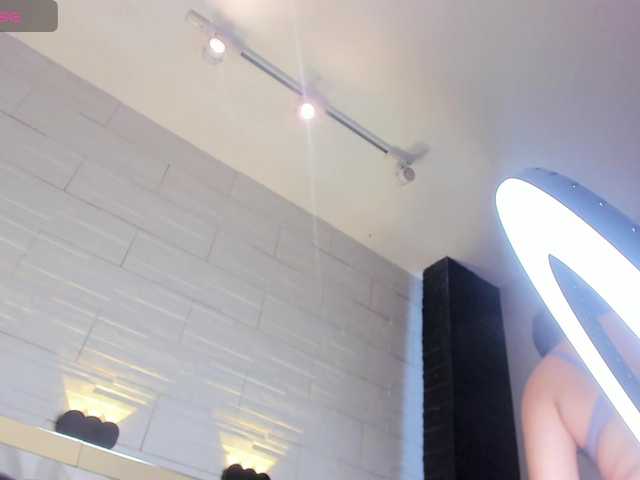 JadeHeartt's BongaCams show and profile