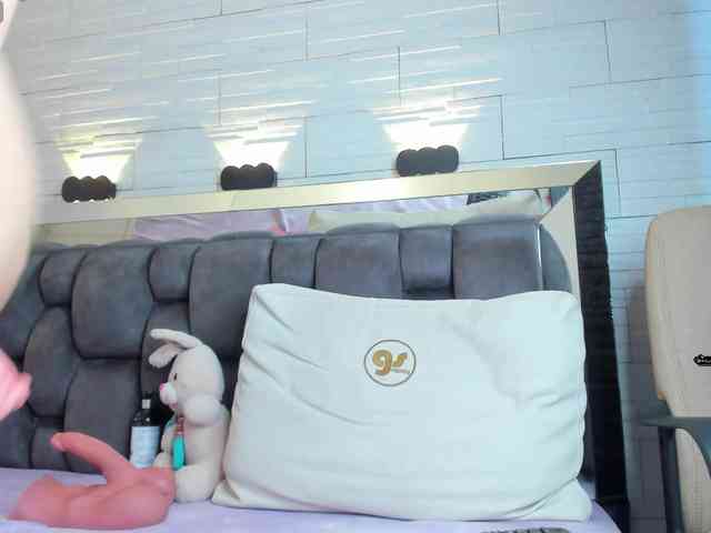 JadeHeartt webcam
