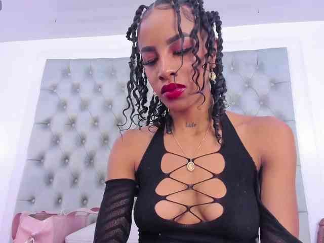 AaliyahBeller webcam