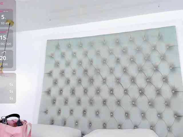 AaliyahBeller webcam