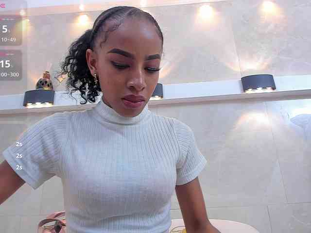 AaliyahBeller webcam