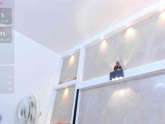 AaliyahBeller webcam