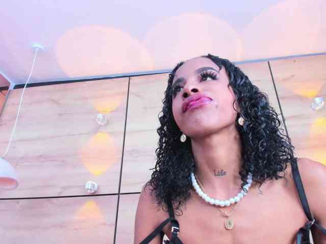 AaliyahBeller webcam