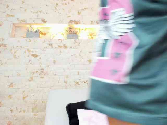 AaliyahBeller webcam