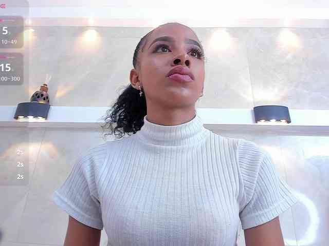 AaliyahBeller webcam