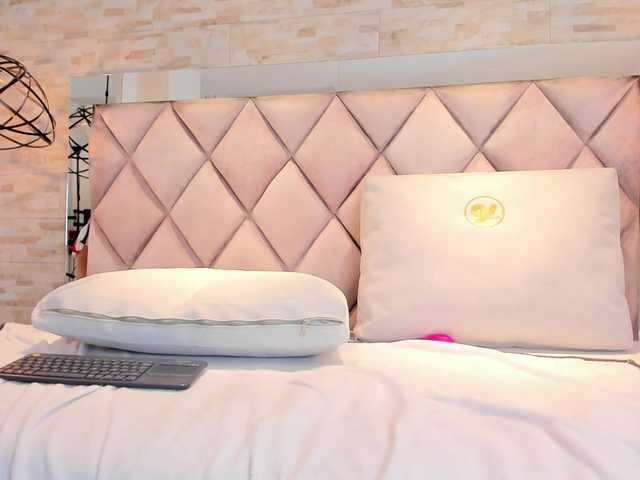 CeleneMidnight's BongaCams show and profile